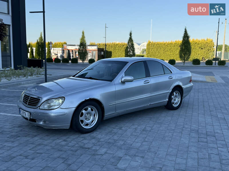 Mercedes-Benz S-Class 1999