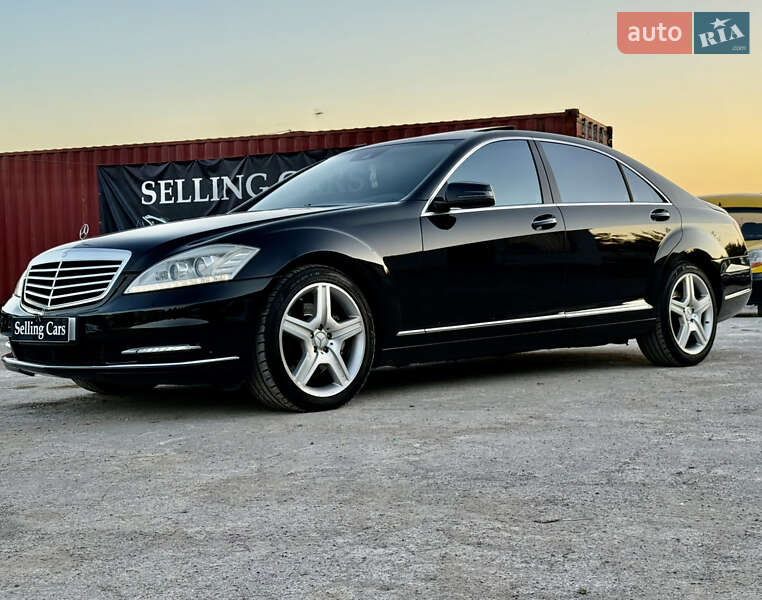 Седан Mercedes-Benz S-Class 2010 в Ровно