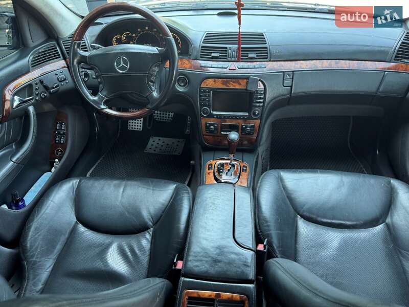 Седан Mercedes-Benz S-Class 2001 в Чернівцях