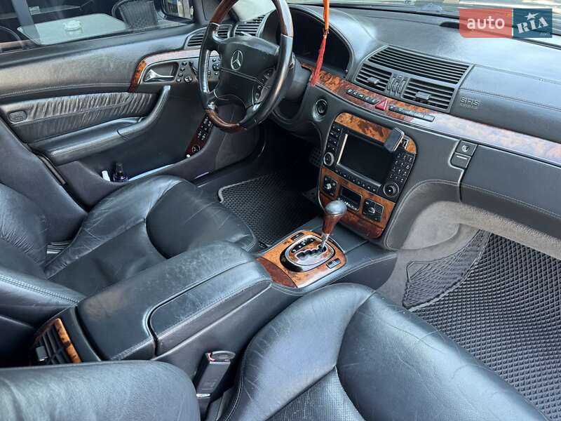 Седан Mercedes-Benz S-Class 2001 в Чернівцях