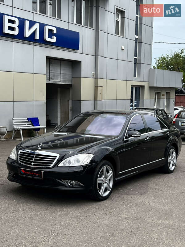 Mercedes-Benz S-Class 2006