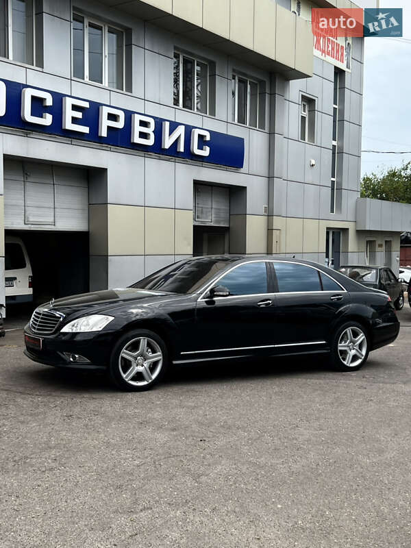 Mercedes-Benz S-Class 2006
