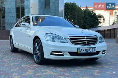 Седан Mercedes-Benz S-Class 2012 в 