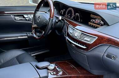 Седан Mercedes-Benz S-Class 2012 в 