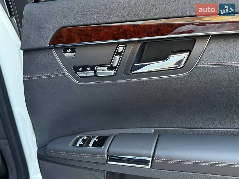 Седан Mercedes-Benz S-Class 2012 в Одессе