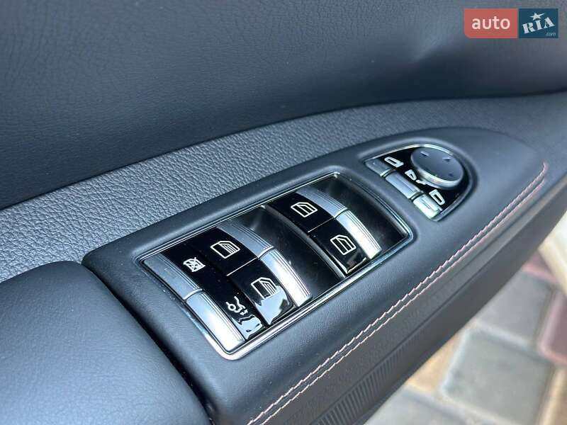 Седан Mercedes-Benz S-Class 2012 в Одессе