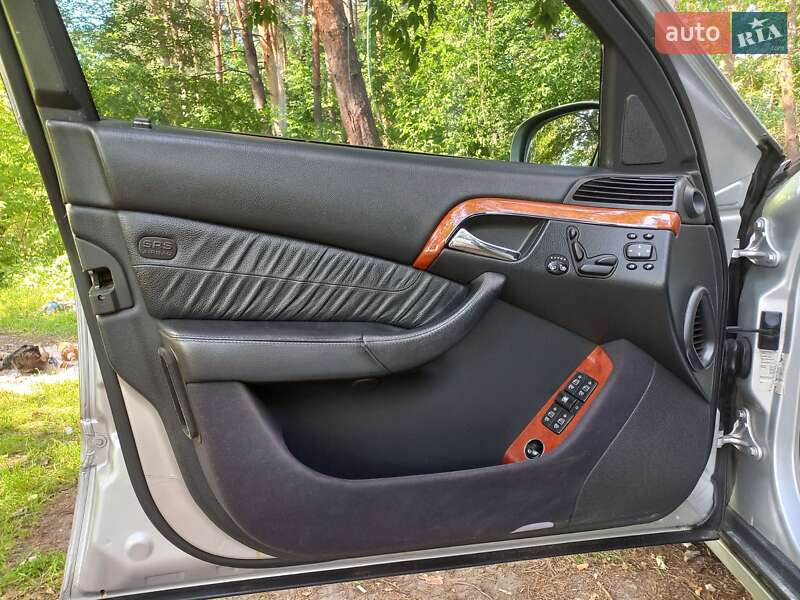Седан Mercedes-Benz S-Class 2003 в Лебедине
