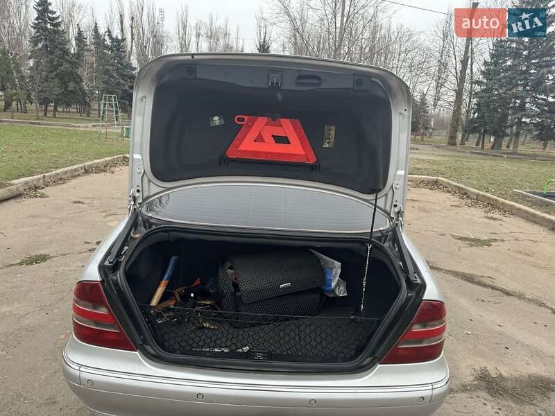 Седан Mercedes-Benz S-Class 2001 в Львове