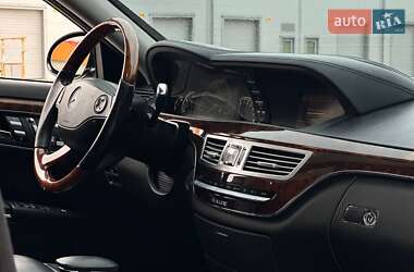 Седан Mercedes-Benz S-Class 2008 в 
