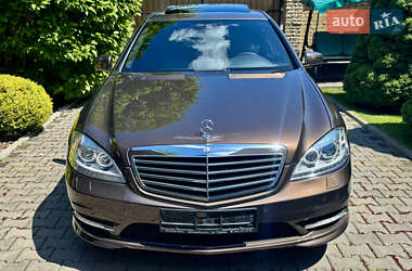Седан Mercedes-Benz S-Class 2011 в 