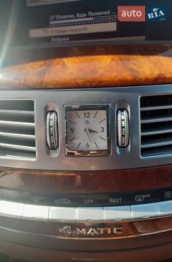 Седан Mercedes-Benz S-Class 2012 в 