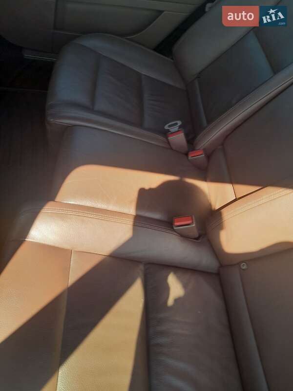 Седан Mercedes-Benz S-Class 2012 в Оржице