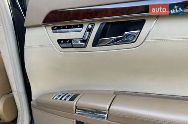 Седан Mercedes-Benz S-Class 2008 в 
