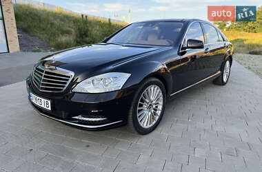 Седан Mercedes-Benz S-Class 2012 в 
