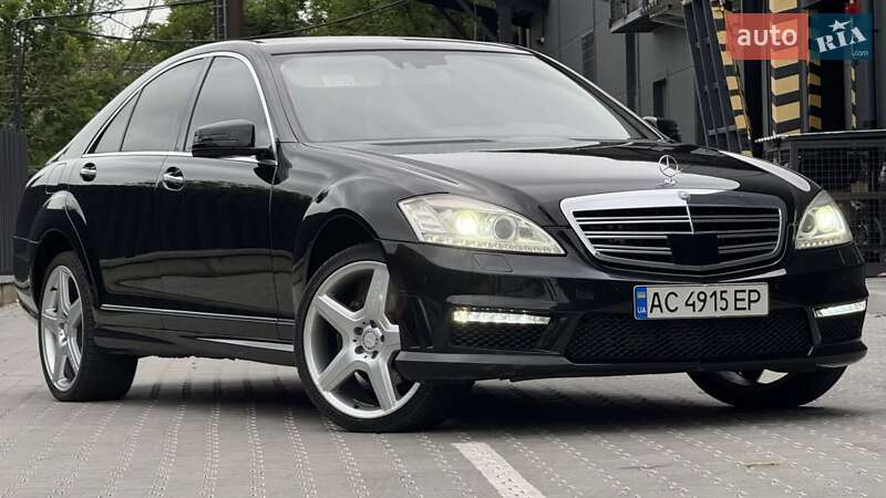 Седан Mercedes-Benz S-Class 2009 в Стрию
