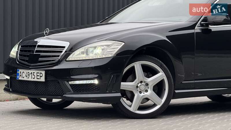 Седан Mercedes-Benz S-Class 2009 в Стрию
