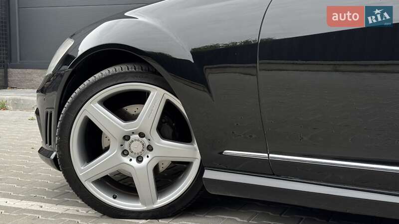 Седан Mercedes-Benz S-Class 2009 в Стрию