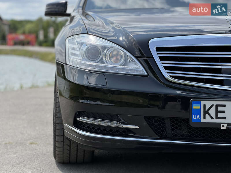 Седан Mercedes-Benz S-Class 2012 в Днепре