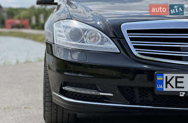 Седан Mercedes-Benz S-Class 2012 в 