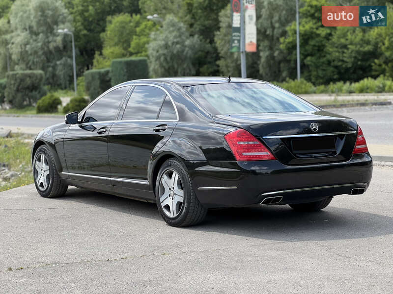 Седан Mercedes-Benz S-Class 2012 в Днепре