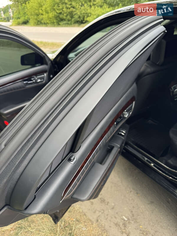 Седан Mercedes-Benz S-Class 2012 в Днепре