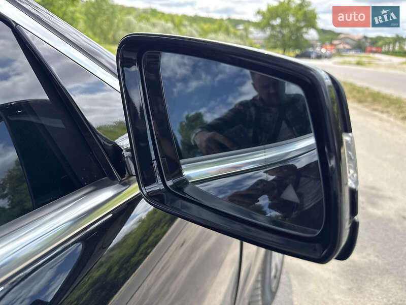 Седан Mercedes-Benz S-Class 2012 в Днепре