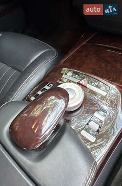 Седан Mercedes-Benz S-Class 2012 в 