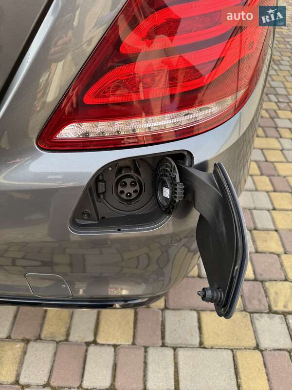 Седан Mercedes-Benz S-Class 2017 в Киеве