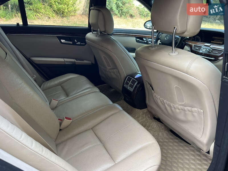 Седан Mercedes-Benz S-Class 2005 в Одессе
