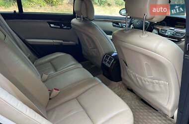 Седан Mercedes-Benz S-Class 2005 в 