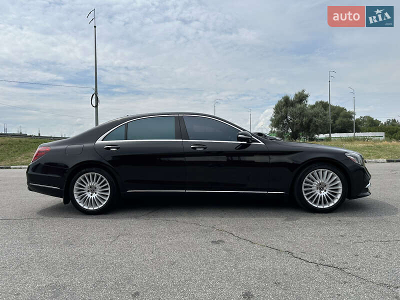 Седан Mercedes-Benz S-Class 2018 в Києві
