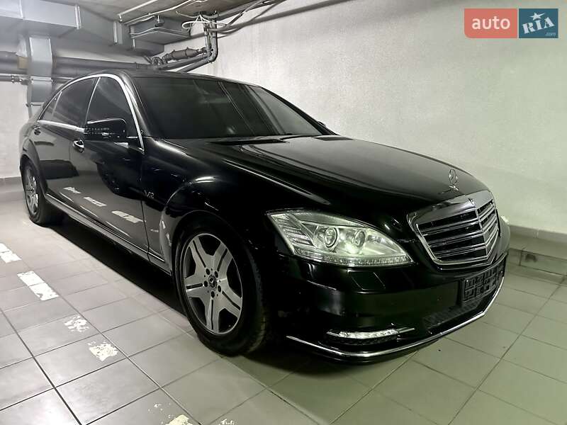 Седан Mercedes-Benz S-Class 2008 в Днепре
