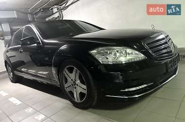 Седан Mercedes-Benz S-Class 2008 в 