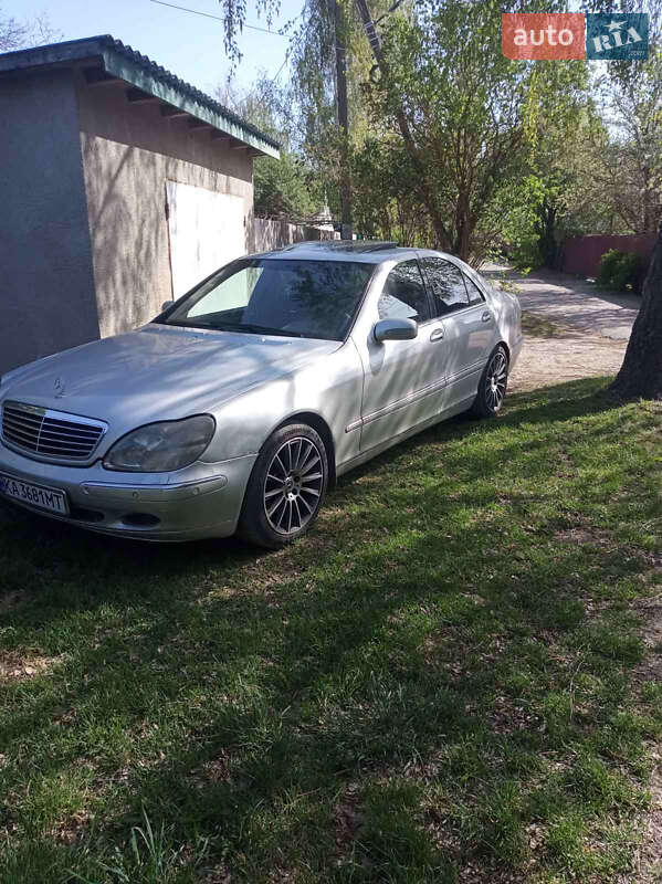 Седан Mercedes-Benz S-Class 2000 в Києві