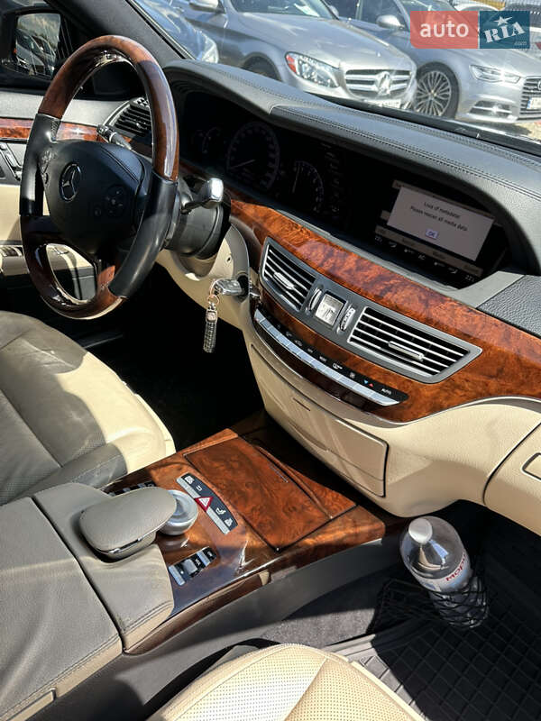 Седан Mercedes-Benz S-Class 2010 в Ивано-Франковске