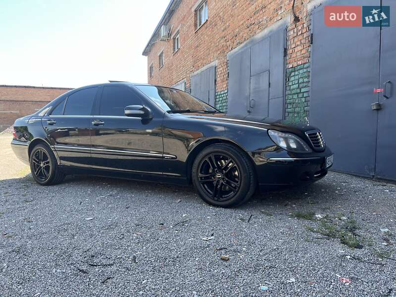Mercedes-Benz S-Class 1999