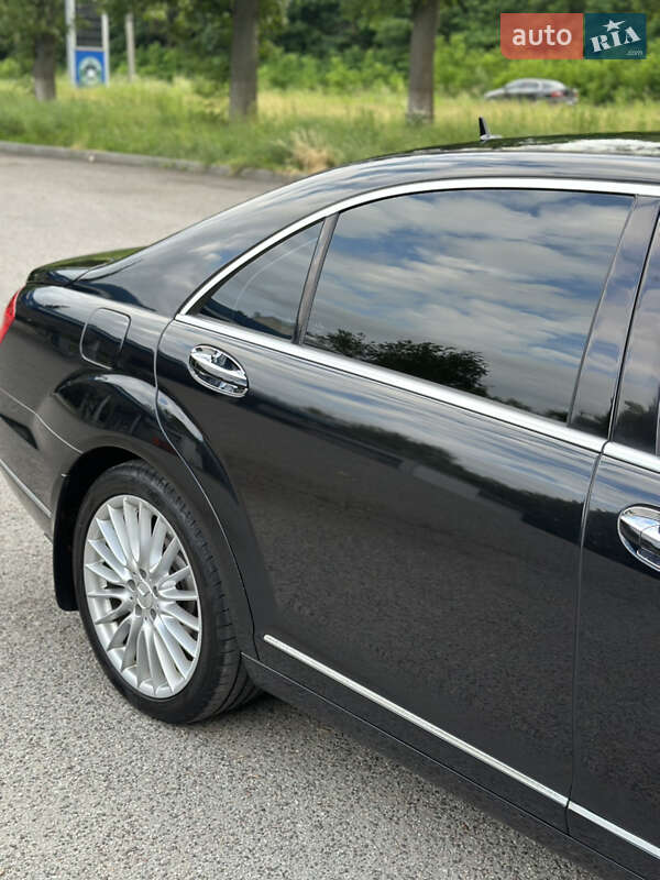 Седан Mercedes-Benz S-Class 2006 в Черновцах