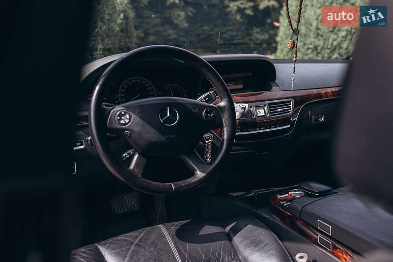 Седан Mercedes-Benz S-Class 2006 в Залещиках