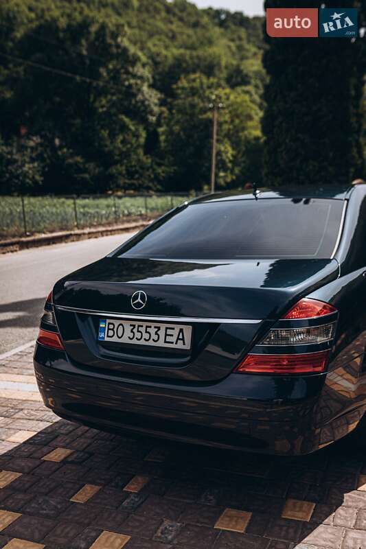 Седан Mercedes-Benz S-Class 2006 в Залещиках