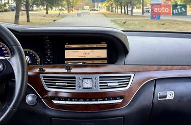Седан Mercedes-Benz S-Class 2006 в 