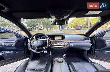 Седан Mercedes-Benz S-Class 2006 в 