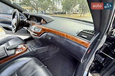 Седан Mercedes-Benz S-Class 2006 в 
