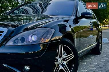 Седан Mercedes-Benz S-Class 2006 в 