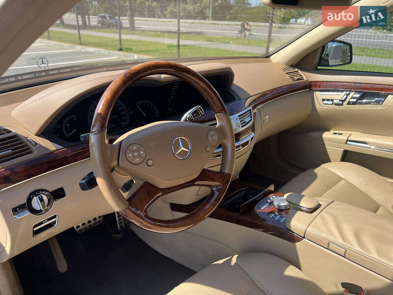 Седан Mercedes-Benz S-Class 2009 в Києві