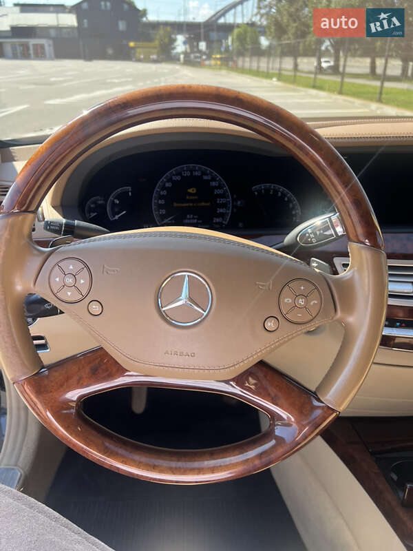 Седан Mercedes-Benz S-Class 2009 в Києві
