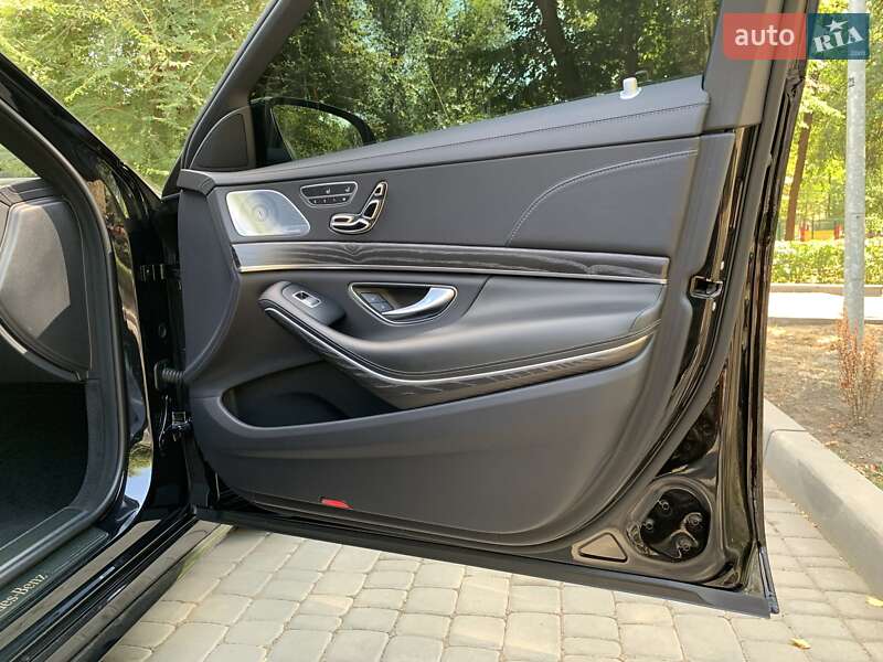 Седан Mercedes-Benz S-Class 2019 в Кривом Роге