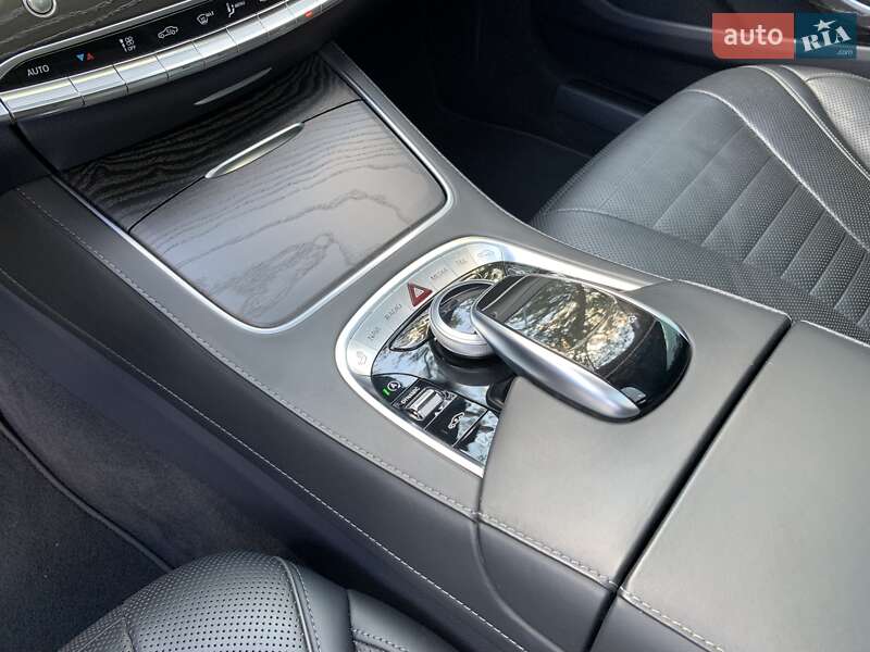 Седан Mercedes-Benz S-Class 2019 в Кривом Роге