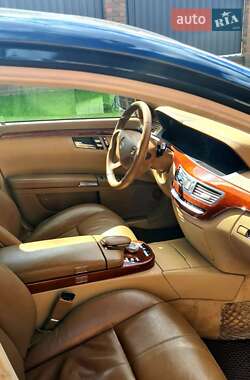 Седан Mercedes-Benz S-Class 2006 в 