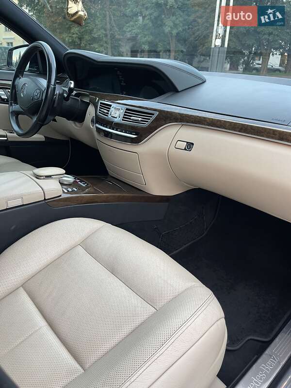 Седан Mercedes-Benz S-Class 2012 в Хмельницькому