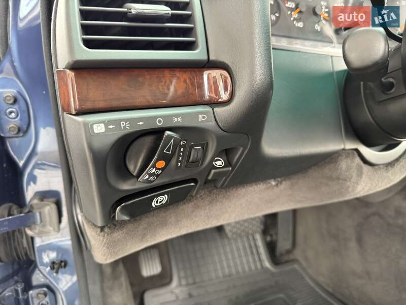 Седан Mercedes-Benz S-Class 1992 в Днепре